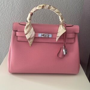 Cherish Kiss pebbled leather 32cm bag